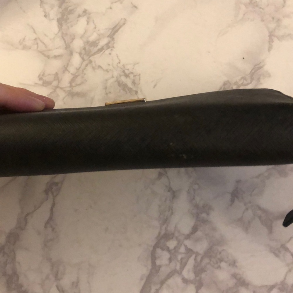 Kate Spade Long Wallet - Picture 6 of 8